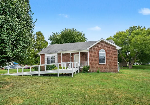 Photo 1 of Single family home for sale at 107 Kenwood Dr, Portland, TN 37148 | MLS# 3531049 | Listing updated on 2026-09-16