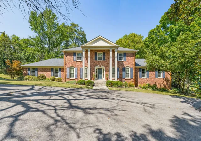 Photo 1 of Single family home for sale at 806 Willowdale Ct, Nashville, TN 37220 | MLS# 3594029 | Listing updated on 2026-09-17