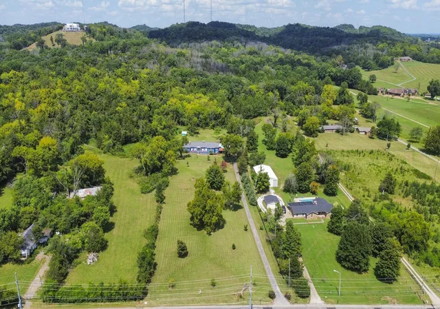 Photo 3 of Single family home for sale at 681 Brick Church Ln, Whites Creek, TN 37189 | MLS# 3531745 | Listing updated on 2026-09-16