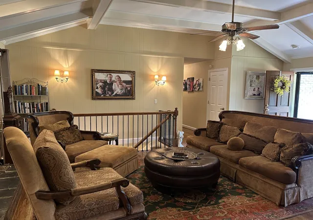 Photo 4 of Single family home for sale at 4020 Clovercroft Rd, Franklin, TN 37067 | MLS# 3531735 | Listing updated on 2026-09-16