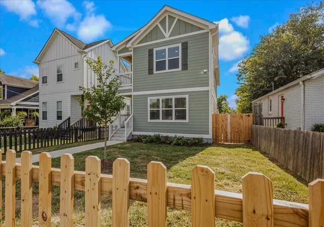 Photo 3 of Single family home for sale at 1751 16th Avenue N, Nashville, TN 37208 | MLS# 3540986 | Listing updated on 2026-09-09