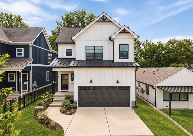 Photo 2 of Single family home for sale at 613 Westboro Dr, Nashville, TN 37209 | MLS# 3542444 | Listing updated on 2026-09-16