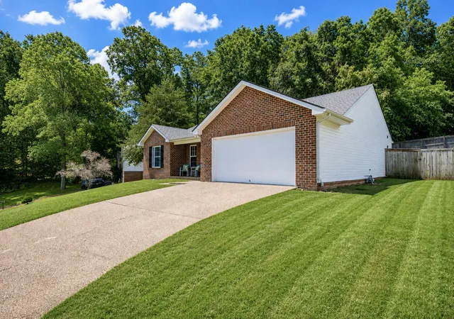 Photo 3 of Sale Pending at 7465 Penngrove Ln, Fairview, TN 37062 | MLS# 3541272 | Listing updated on 2026-09-17