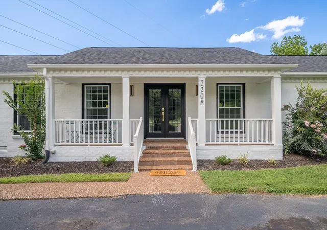 Photo 2 of Single family home for sale at 2208 Bowman Rd, Franklin, TN 37064 | MLS# 3541456 | Listing updated on 2026-09-08