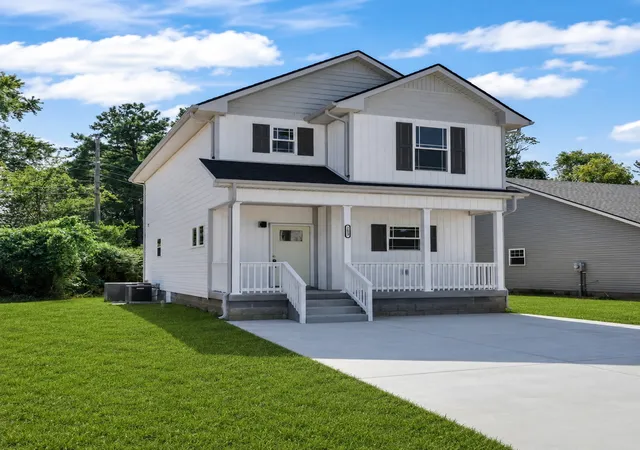Photo 4 of Single family home for sale at 2619 Scott Dr, Clarksville, TN 37042 | MLS# 3541966 | Listing updated on 2026-09-17
