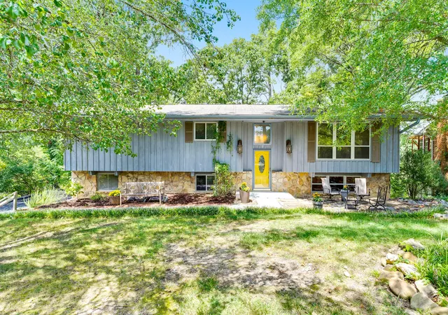 Photo 1 of Single family home for sale at 1405 Highcrest Ct, Hixson, TN 37343 | MLS# 3542446 | Listing updated on 2026-09-11
