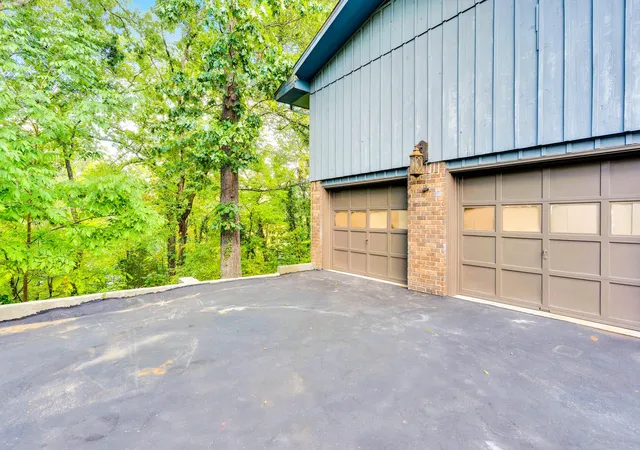 Photo 41 of Single family home for sale at 1405 Highcrest Ct, Hixson, TN 37343 | MLS# 3542446 | Listing updated on 2026-09-11