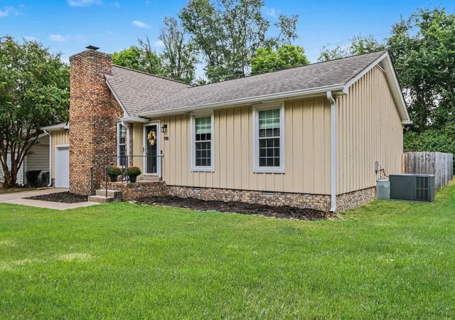 Photo 4 of Single family home for sale at 1918 Redbud Ct, Franklin, TN 37064 | MLS# 3542483 | Listing updated on 2026-10-26
