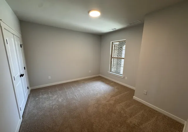 Photo 1 of Townhouse for sale at 561 W Foxrun, Springfield, TN 37172 | MLS# 3544945 | Listing updated on 2026-09-09
