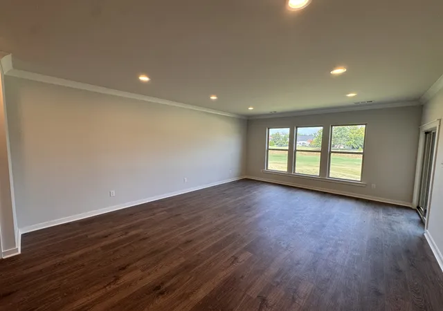 Photo 3 of Townhouse for sale at 561 W Foxrun, Springfield, TN 37172 | MLS# 3544945 | Listing updated on 2026-09-09