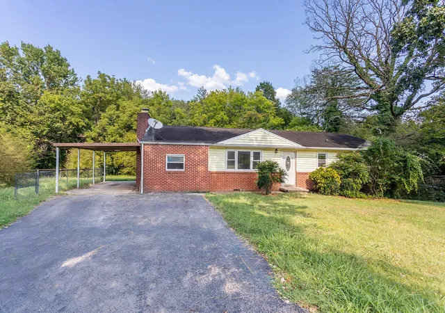 Photo 1 of Single family home for sale at 7708 Basswood Dr, Chattanooga, TN 37416 | MLS# 3542645 | Listing updated on 2026-10-09