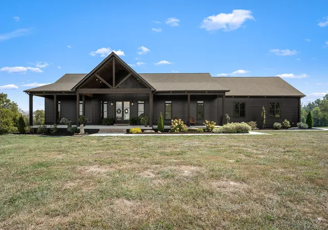 Photo 3 of Sale Pending at 136 Big Orange Ln, Woodbury, TN 37190 | MLS# 3543174 | Listing updated on 2026-09-29