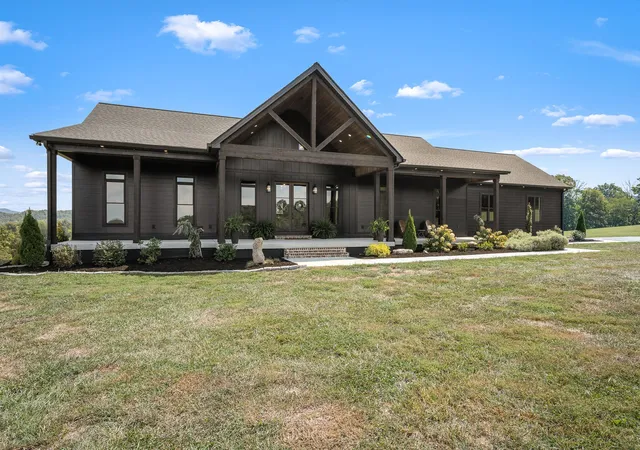 Photo 4 of Sale Pending at 136 Big Orange Ln, Woodbury, TN 37190 | MLS# 3543174 | Listing updated on 2026-09-29