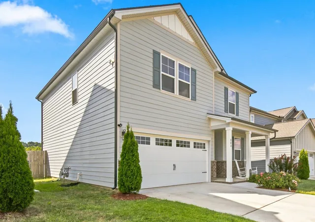 Photo 3 of Single family home for sale at 303 Ellis Ln NW, Lebanon, TN 37087 | MLS# 3544456 | Listing updated on 2026-09-18
