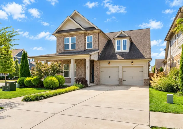 Photo 2 of Single family home for sale at 120 Kinsley Way, Hendersonville, TN 37075 | MLS# 3545603 | Listing updated on 2026-09-17