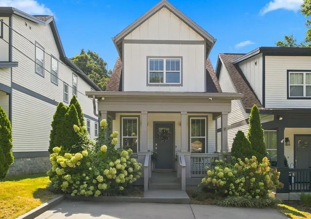 Photo 1 of Single family home for sale at 6541 Thunderbird Dr, Nashville, TN 37209 | MLS# 3547728 | Listing updated on 2026-09-17