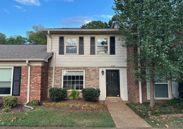 Townhouse for sale at 8300 Sawyer Brown Rd #E302, Nashville, TN 37221 | MLS# 3545044