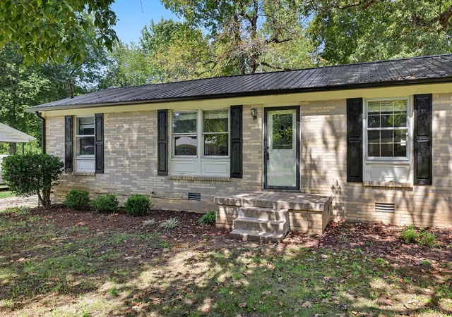 Photo 3 of Single family home for sale at 761 Cherokee Dr, New Johnsonville, TN 37134 | MLS# 3592965 | Listing updated on 2026-09-16