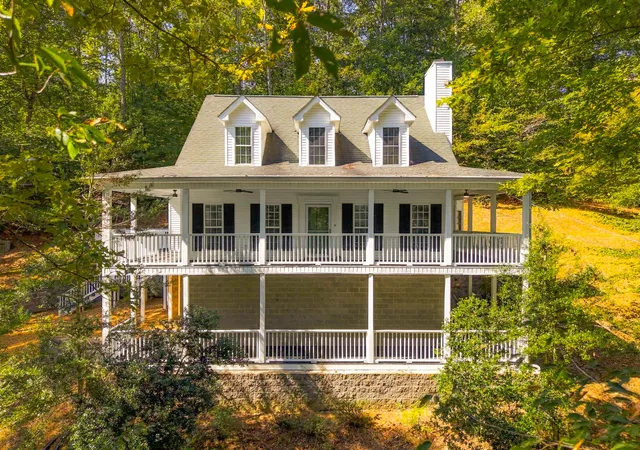 Photo 2 of Single family home for sale at 983 Ridgecrest Dr, Kingston Springs, TN 37082 | MLS# 3592952 | Listing updated on 2026-10-04