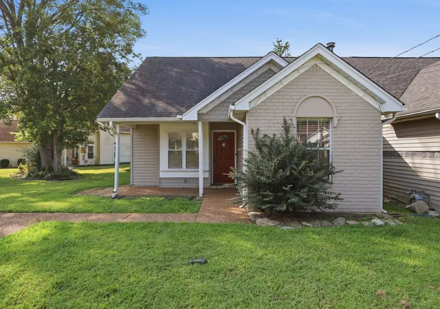 Photo 2 of Single family home for sale at 609 Brentmeadow Cir, Madison, TN 37115 | MLS# 3593549 | Listing updated on 2026-09-17