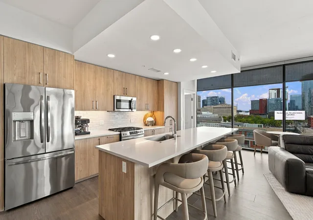 Listing Photo 4 - Condo for sale in building located at 1212 Demonbreun St, Nashville, TN 37203 - Unit #715
