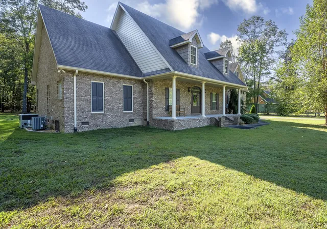 Photo 4 of Single family home for sale at 629 Bonner Way, Estill Springs, TN 37330 | MLS# 3546634 | Listing updated on 2026-09-18