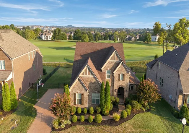 Single family home for sale at 952 Vinings Blvd, Gallatin, TN 37066 | MLS# 3547694