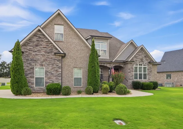 Photo 1 of Single family home for sale at 2328 Lionheart Dr, Murfreesboro, TN 37130 | MLS# 3546278 | Listing updated on 2026-09-17