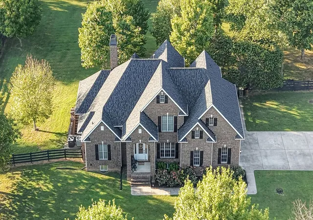 Photo 2 of Single family home for sale at 1001 Arbor Dr, Castalian Springs, TN 37031 | MLS# 3592215 | Listing updated on 2026-09-16