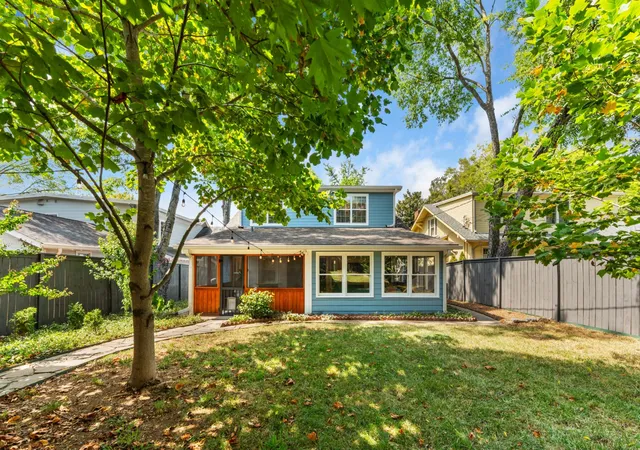 Photo 3 of Single family home for sale at 322 Greenway Ave, Nashville, TN 37205 | MLS# 3593823 | Listing updated on 2026-09-17