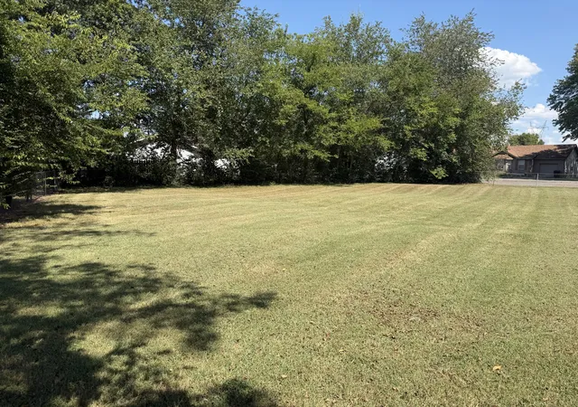 Photo 4 of Single family home for sale at 2007 Bradyville Pike, Murfreesboro, TN 37130 | MLS# 3592805 | Listing updated on 2026-09-16