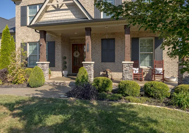Photo 4 of Single family home for sale at 1006 Cumberland Valley Dr, Franklin, TN 37064 | MLS# 3592044 | Listing updated on 2026-09-22