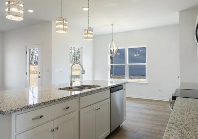 Photo 4 of Single family home for sale at 275 Claude Cir, Clarksville, TN 37042 | MLS# 3593028 | Listing updated on 2026-09-18