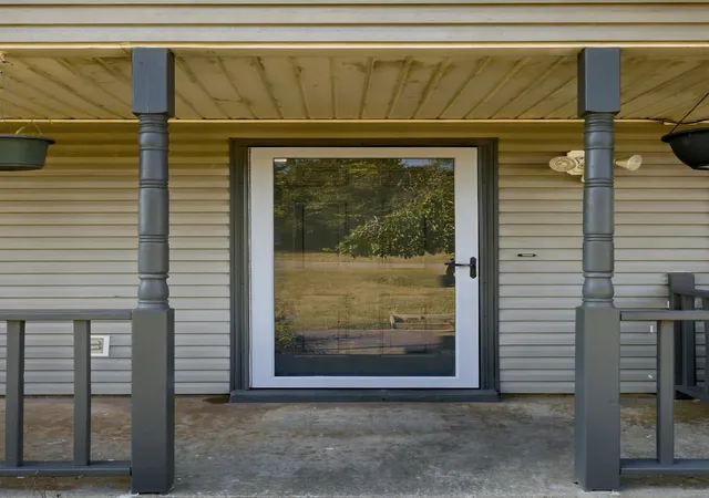 Photo 4 of Single family home for sale at 613 Cedar Bnd Ln, La Vergne, TN 37086 | MLS# 3593837 | Listing updated on 2026-09-17