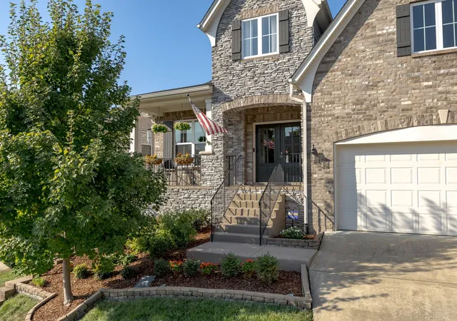 Photo 3 of Single family home for sale at 1524 Davidge Dr, Nashville, TN 37221 | MLS# 3593605 | Listing updated on 2026-09-17
