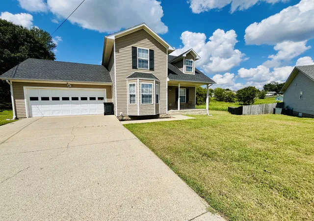 Photo 1 of Single family home for sale at 201 Jumpers Pass, Oak Grove, KY 42262 | MLS# 3593333 | Listing updated on 2026-09-17