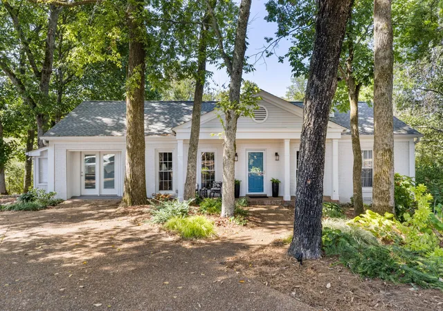 Photo 3 of Sale Pending at 105 Eller Ct, Nashville, TN 37221 | MLS# 3593064 | Listing updated on 2026-09-20