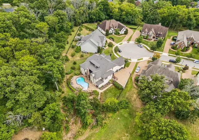 Photo 1 of Mansion for sale at 2231 Dunblane Ln, Franklin, TN 37069 | MLS# 3593278 | Listing updated on 2026-09-16