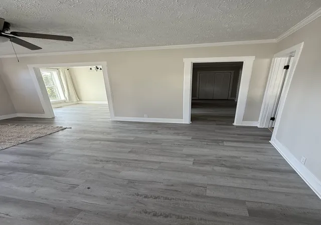 Photo 4 of Single family home for sale at 303 Broadway, Hartsville, TN 37074 | MLS# 3593006 | Listing updated on 2026-09-17