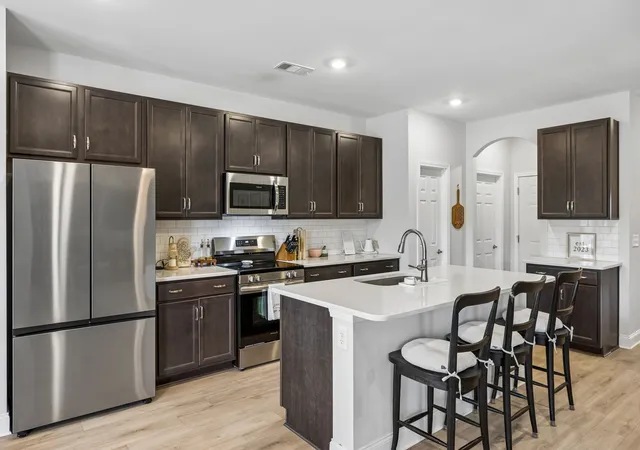 Photo 4 of Single family home for sale at 2073 Creekland View Blvd, Nashville, TN 37207 | MLS# 3593021 | Listing updated on 2026-09-17