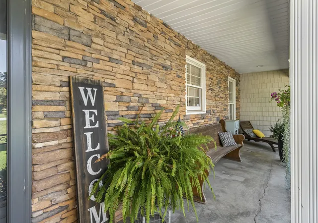 Photo 4 of Single family home for sale at 735 Shadowbrook Rd, Winchester, TN 37398 | MLS# 3593613 | Listing updated on 2026-09-17