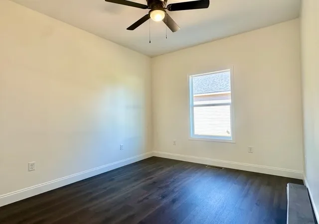 Photo 3 of Single family home for sale at 540 Gracie St, Livingston, TN 38570 | MLS# 3592967 | Listing updated on 2026-09-16