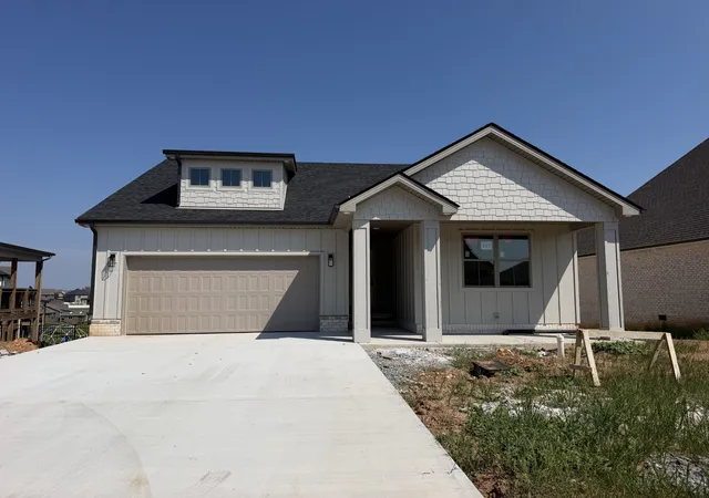 Photo 1 of Single family home for sale at 907 Bankside Dr, Clarksville, TN 37043 | MLS# 3593102 | Listing updated on 2026-09-16
