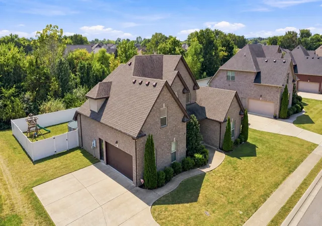 Photo 2 of Single family home for sale at 5133 Prickly Pine Pl, Murfreesboro, TN 37129 | MLS# 3593193 | Listing updated on 2026-10-07