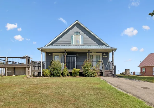 Photo 3 of Single family home for sale at 300 Rockport Landing, Holladay, TN 38341 | MLS# 3593136 | Listing updated on 2026-09-16