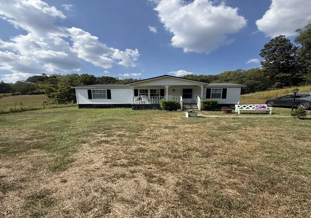 Photo 3 of Manufactured home for sale at 394 Leaths Branch Rd, Westmoreland, TN 37186 | MLS# 3593712 | Listing updated on 2026-09-17