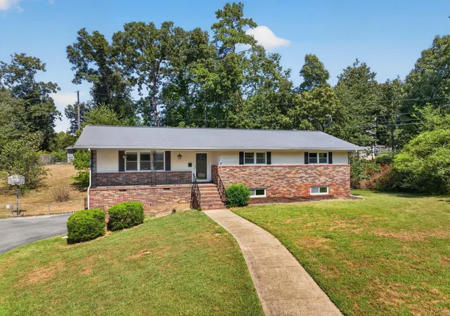 Photo 3 of Single family home for sale at 2103 King Ct Ln, Chattanooga, TN 37421 | MLS# 3592645 | Listing updated on 2026-09-16