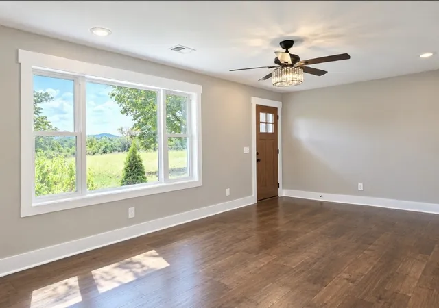 Photo 3 of Single family home for sale at 1277 Blf Springs Rd, Mc Minnville, TN 37110 | MLS# 3592822 | Listing updated on 2026-09-30