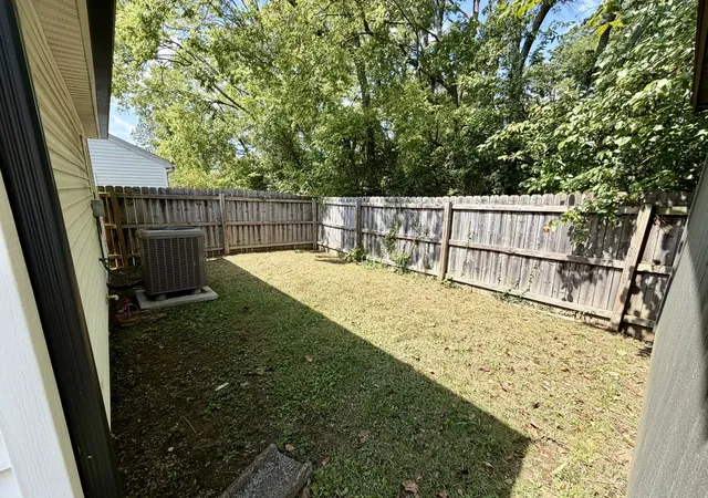 Photo 3 of Single family home for sale at 704 Maple Pl, Nashville, TN 37216 | MLS# 3593292 | Listing updated on 2026-09-18