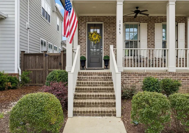 Photo 3 of Single family home for sale at 1085 Beckwith St, Franklin, TN 37064 | MLS# 3593545 | Listing updated on 2026-09-18